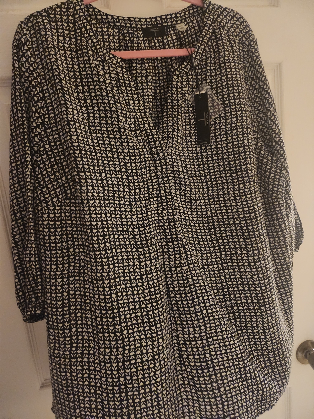 Tahari Black and White Printed Long-Sleeve Tunic Dress